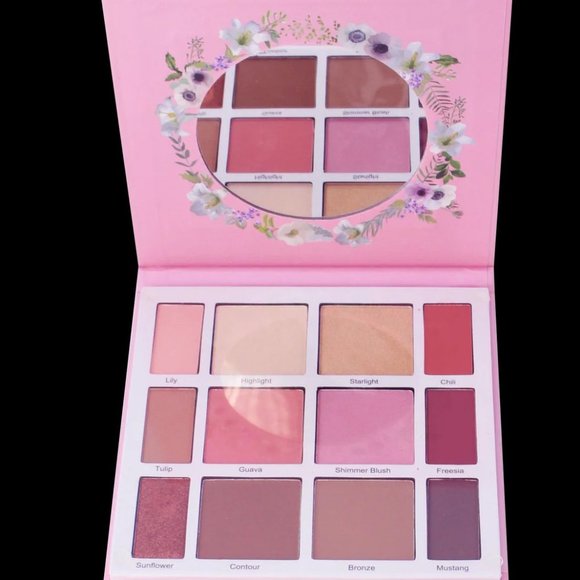 PRETTY PALETTE BY CITY COLOR - Picture 2 of 3